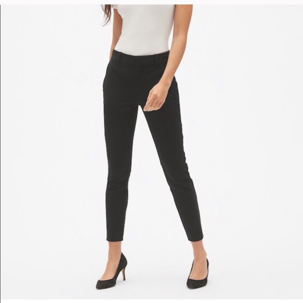 Gap Slimming Ankle Crop Pants